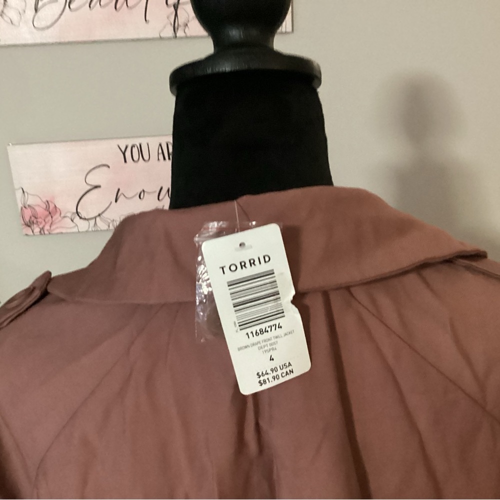 Pink light weight jacket - Picture 5 of 6